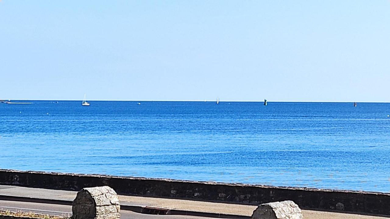 Appartement T3 De 74M2 Tres Lumineux Vue Panoramique Mer Et Plages Concarneau Buitenkant foto