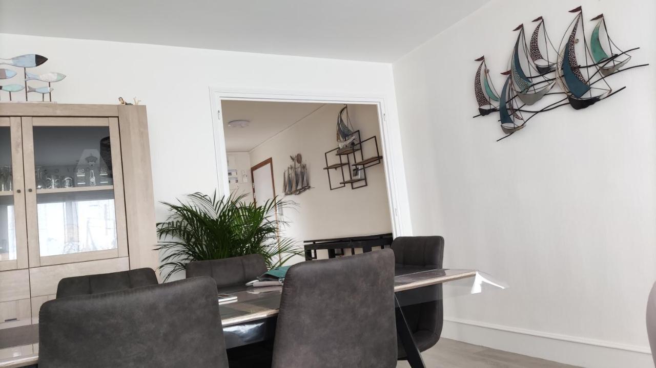 Appartement T3 De 74M2 Tres Lumineux Vue Panoramique Mer Et Plages Concarneau Buitenkant foto